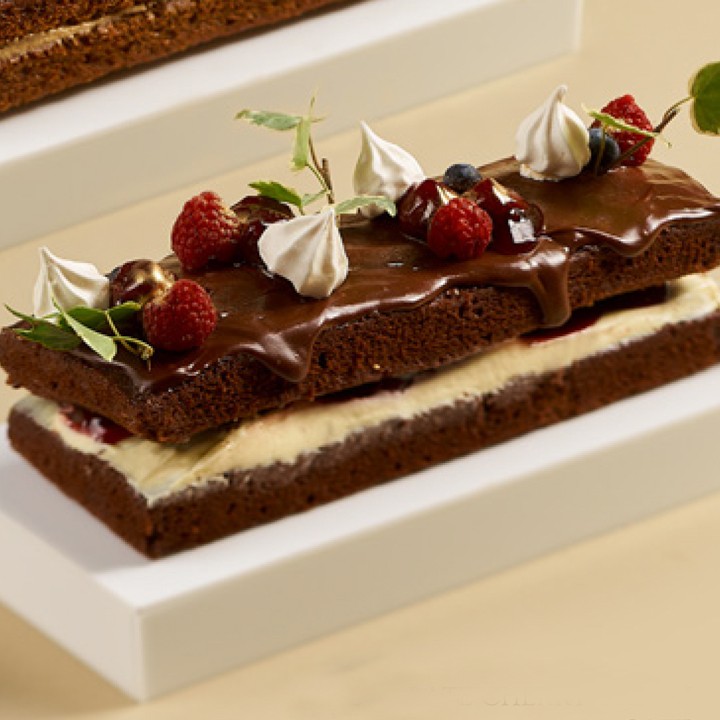 Chocolate Cherry Cream Cake - Igor's Pastry & Cafe Surabaya | Bakery, Pastry, & Oleh-Oleh Premium Surabaya products