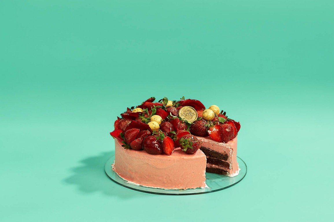 Newyork Strawberry Cheesecake - Igor's Pastry & Cafe Surabaya | Bakery, Pastry, & Oleh-Oleh Premium Surabaya products